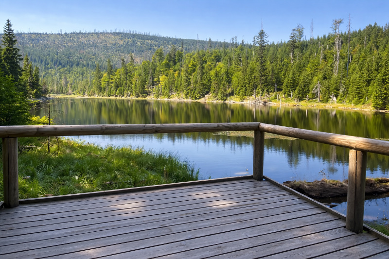 Jezero Laka – nejmenší a nejvýše položené jezero na Šumavě